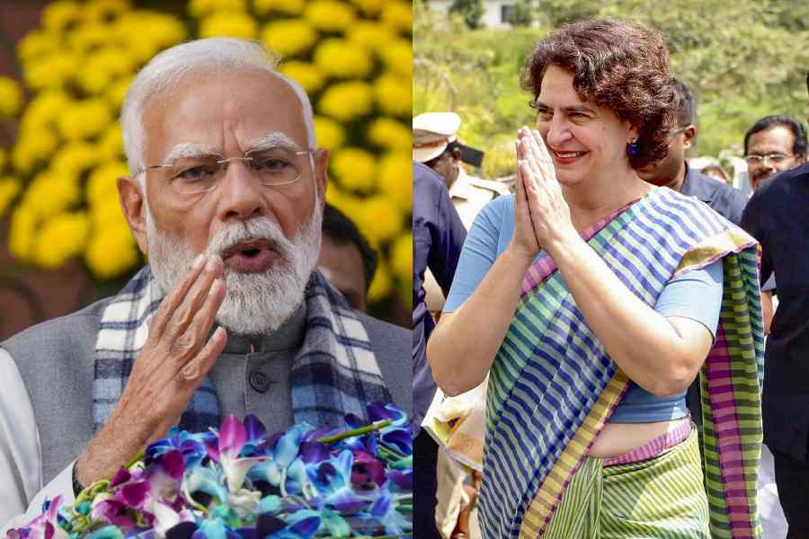 PM Modi, Priyanaka Gandhi