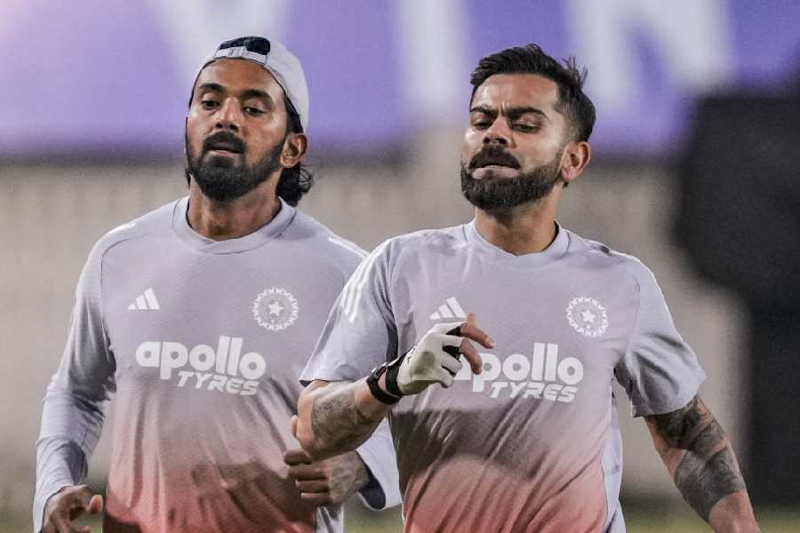 KL Rahul and Virat Kohli sweat it out at practice, during the ongoing ODI seriesagainst South Africa.