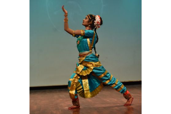 Rythemic Reverence (Solo Classical Dance): A celebration of dance, expression and cultural artistry.  Winners:  ∙ Winner: The Heritage College  ∙ 1st Runner Up: Meghnad Saha Institute of Technology  ∙ 2nd Runner Up: Lady Brabourne College 