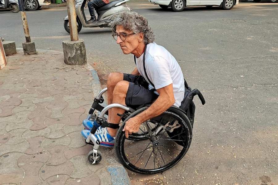 Raised pavements without ramps prove to be a challenge