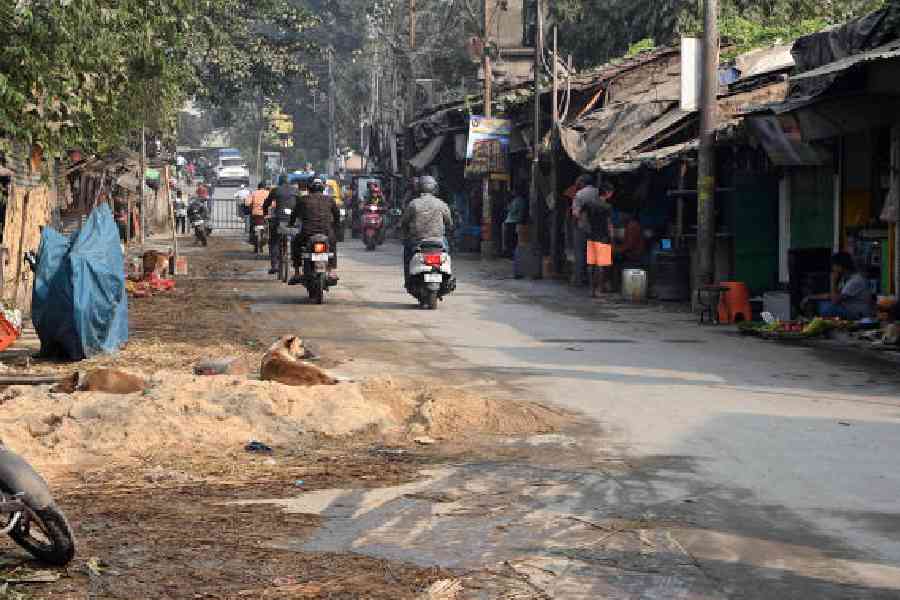 A stretch of Benares Road in Howrah under repair on December 2. Pictures by Sanat Kr Sinha