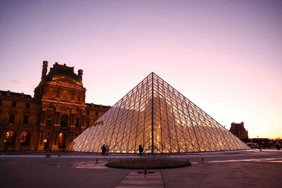 Louvre Museum, after its Campana Gallery, originally built in 1930s, which displays a collection of Greek vases and houses the museum's office spaces, was shut down due to structural issues, weeks after a daylight heist exposed security flaws, in Paris, France, November 17, 2025.