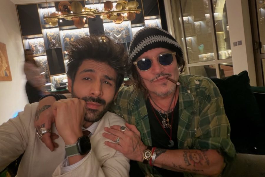 Kartik Aaryan with Johnny Depp