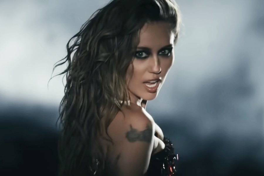 Miley Cyrus in ‘Dream As One’ music video