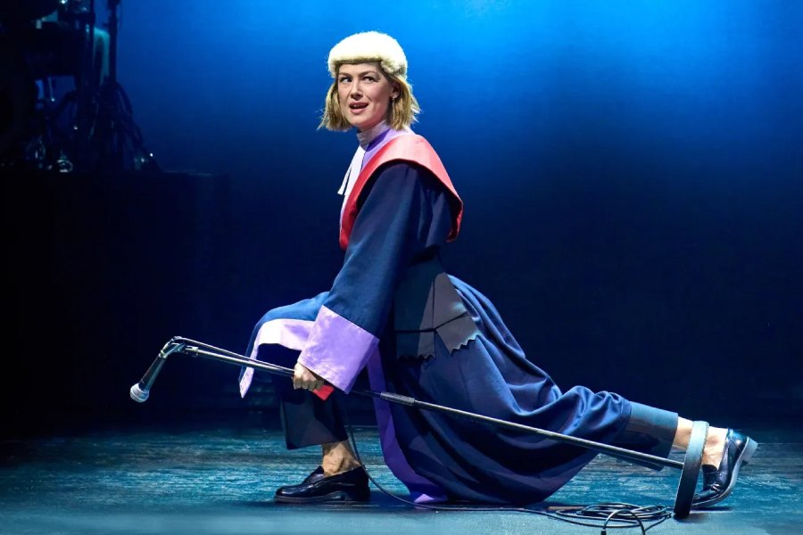 Rosamund Pike performing her play \\\\\\\'Inter Alia\\\\\\\'