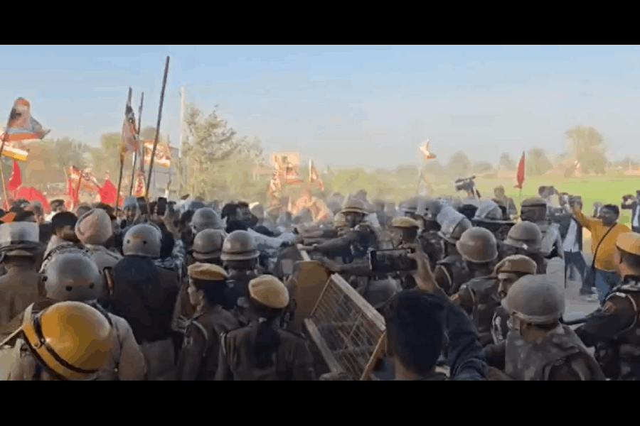 A clash erupted between United Kisan Morcha and police as it marched towards ethanol factory in Hanumangarh, Rajasthan.