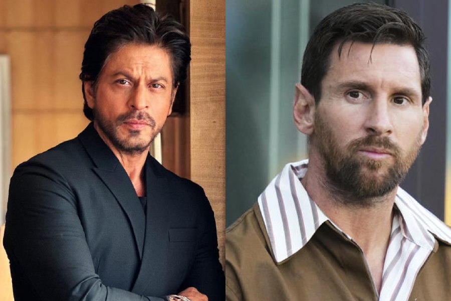 (left to right) Shah Rukh Khan, Lionel Messi