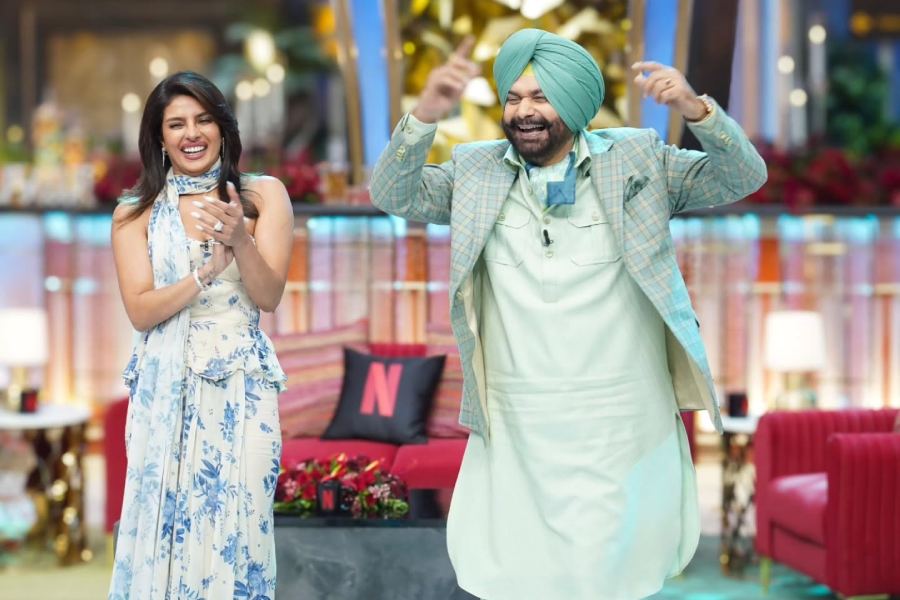 Priyanka Chopra with Navjot Singh Sidhu on 'The Great Indian Kapil Show' set