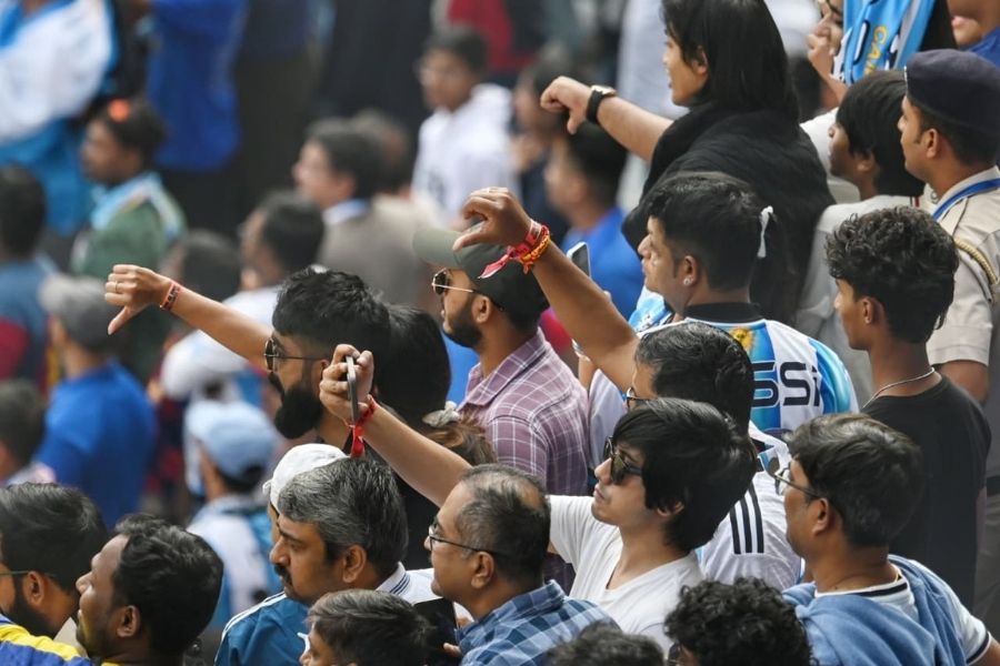 Boos and grunts from the fans were clear with the loudest chant being: ‘We want a refund’