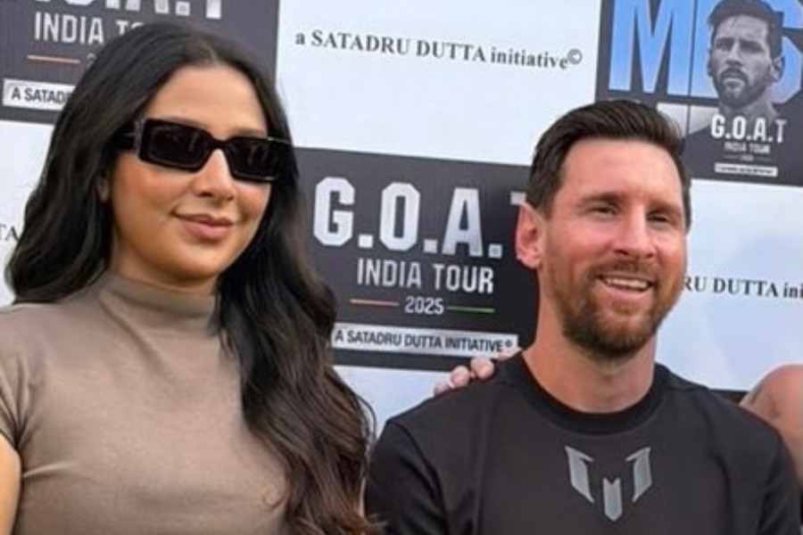 Subhashree Ganguly with Lionel Messi