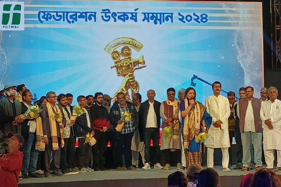 The federation organised this awards ceremony for the first time under the initiative of president Swarup Biswas