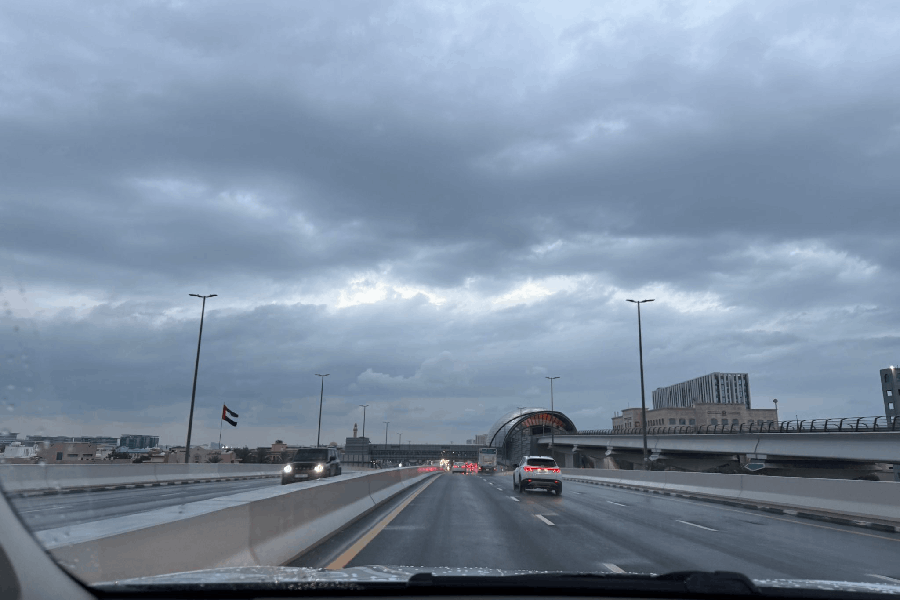 Overcast conditions in Dubai