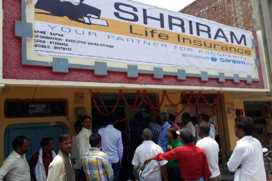 Firm to divest entire 14.72% stake in Shriram Life Insurance to South Africa-based Sanlam for ₹600 crore