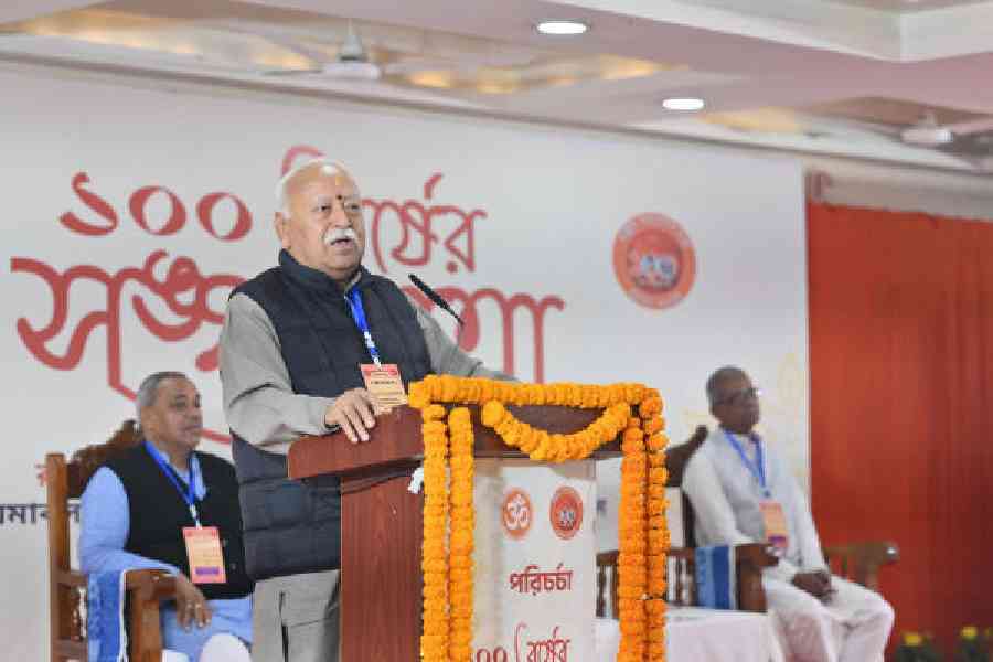 RSS chief Mohan Bhagwat addresses  the citizens’ conference in Siliguri on Friday