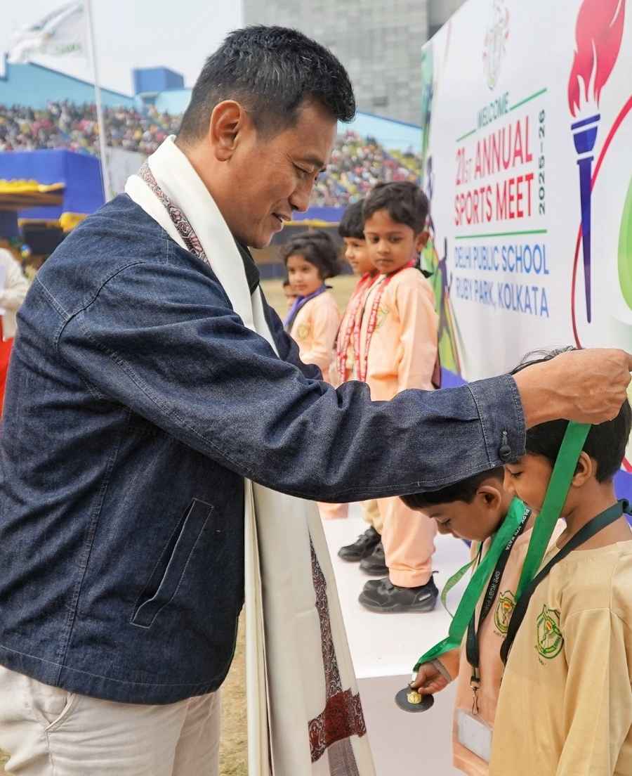 Receiving medals from the football legend was the highlight for most students 