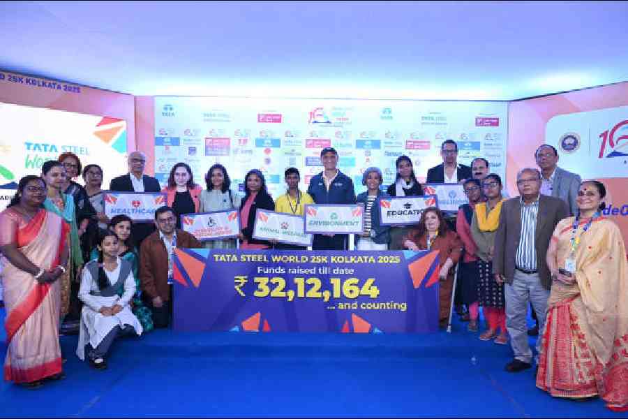 Fundraisers, participants and organisers of the Tata Steel World 25K at            the news conference on Tuesday. Picture by Sanat Kr Sinha
