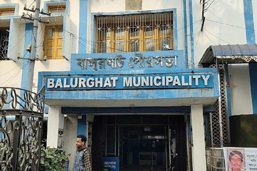 The Balurghat municipality headquarters.