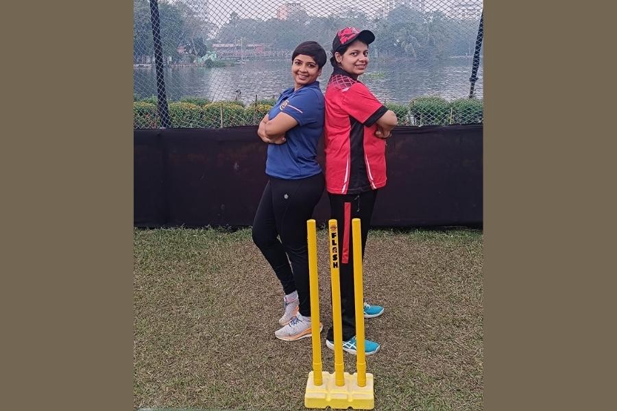 Aastha Seth and Shilpa Baheti, both captains of their respective clubs, founded the community 