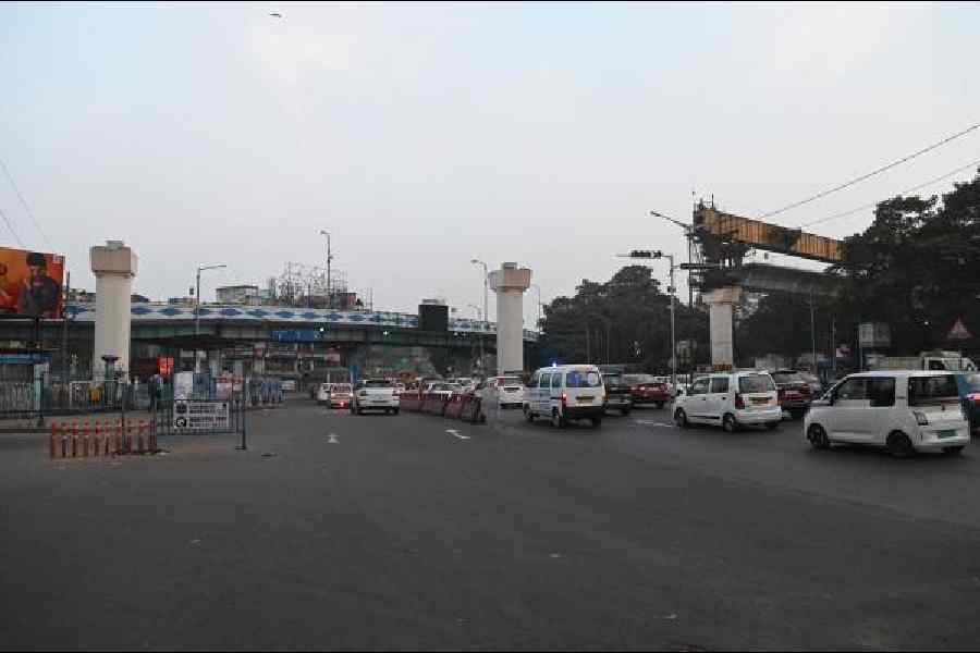 The Metro construction site at the Chingrighata crossing. Picture by Sanat Kr Sinha