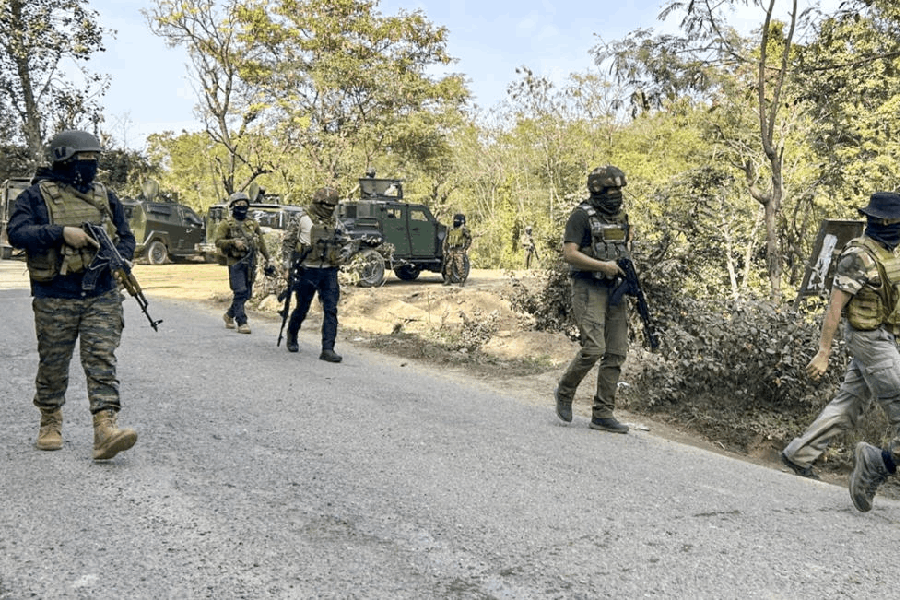 Army personnel during a search operation following reports of suspicious movement near Mansar, in Samba district, Jammu and Kashmir.