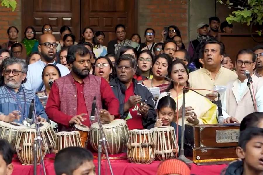 Students, artists and cultural activists in front of Chhayanaut in Bangladesh on 23 December, 2025.
