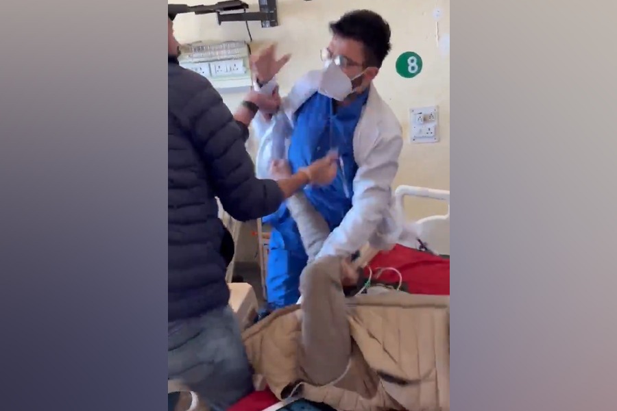 Dr Raghav Narula and the patient fighting inside the ward