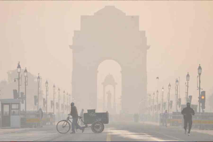 India Gate shrouded in smog on Wednesday. 