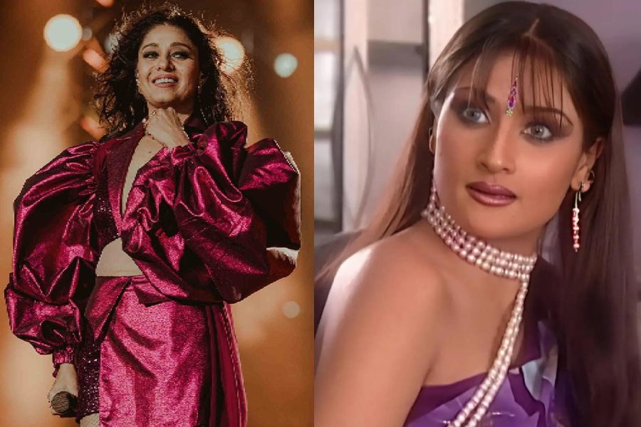 Sunidhi Chauhan; Urvashi Dholakia as Komolika