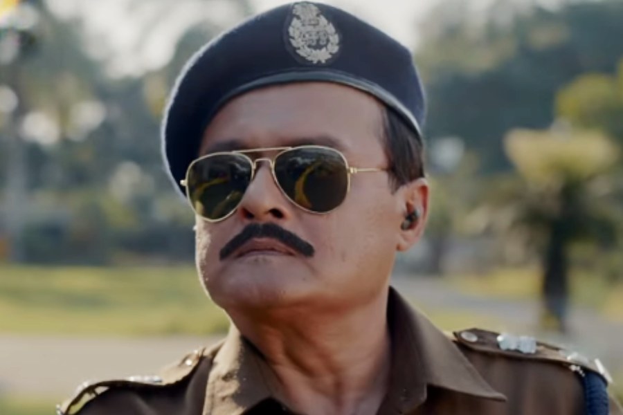 Saswata Chatterjee in ‘Hok Kolorob’ teaser