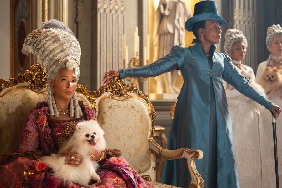 Jess Brownell is showrunner for Bridgerton Season 4, with Shonda Rhimes, Betsy Beers, Tom Verica, and Chris Van Dusen serving as executive producers. 