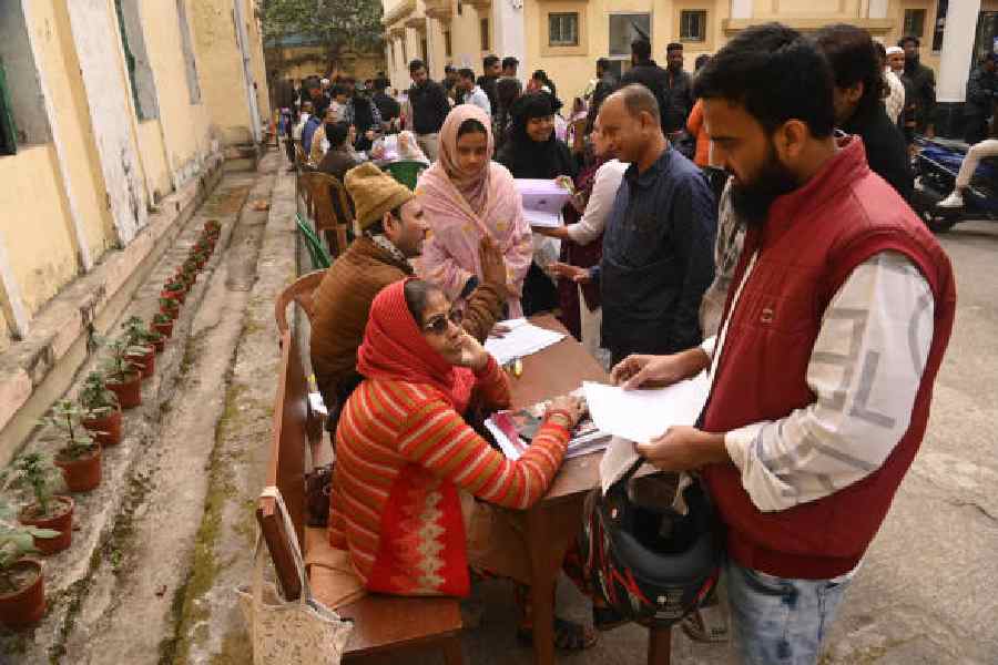 SIR hearing going on at Aliah University