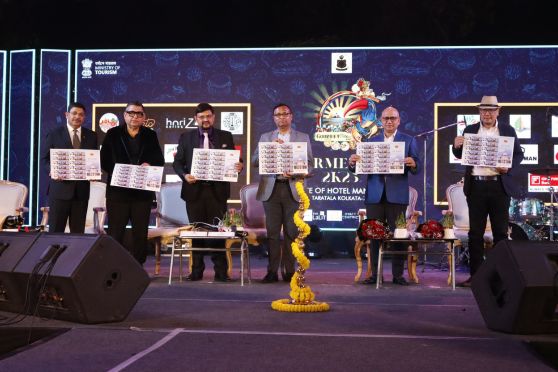 Gourmet Nite, the flagship event, was graced by Dr Saumitra Mohan, IAS, Secretary Department of Transport, Government of West Bengal, as the Chief Guest