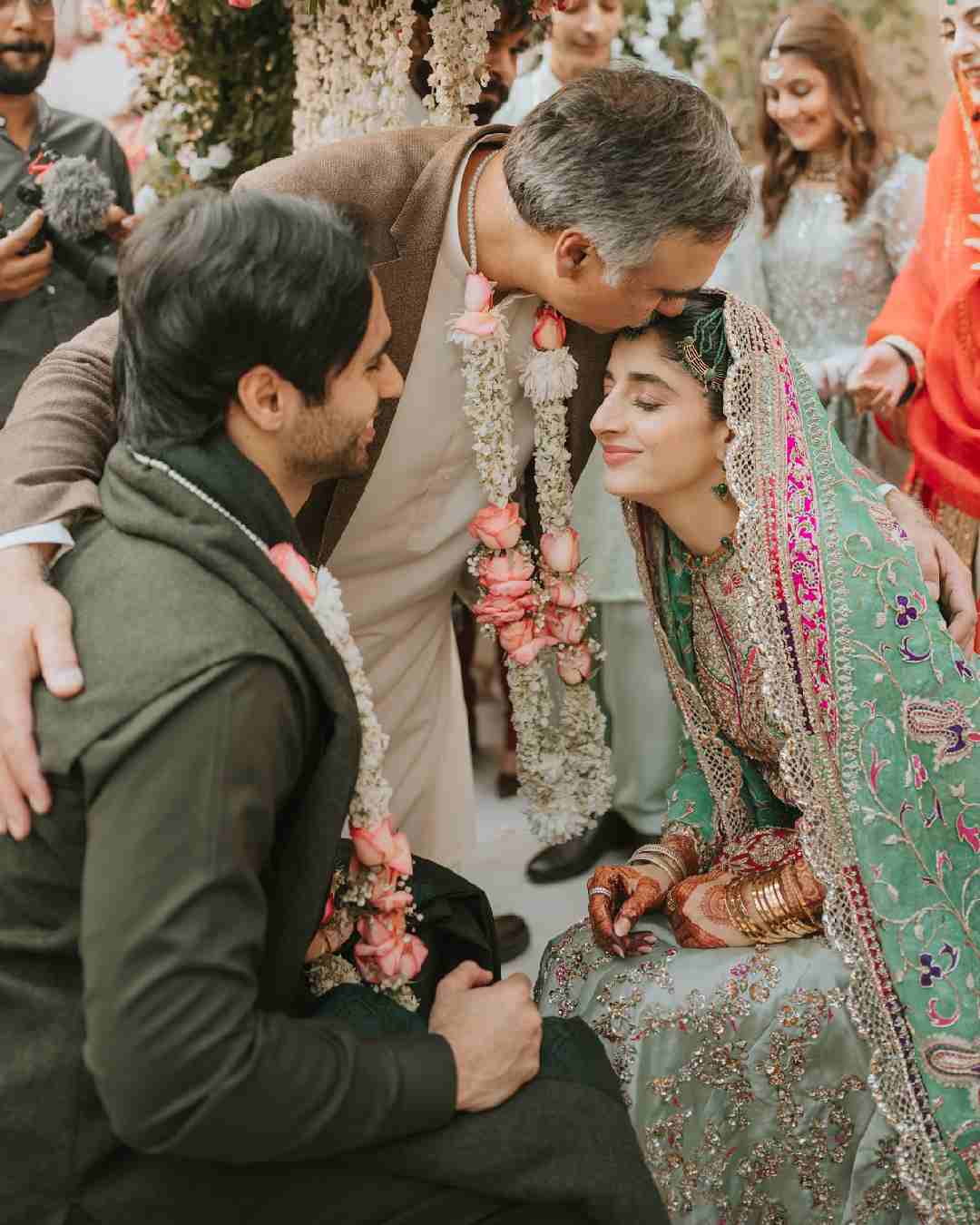 Pakistani actress Mawra Hocane, who made her Bollywood debut with Sanam Teri Kasam (2016) opposite Harshvardhan Rane , tied the knot with Pakistani actor Ameer Gilani on February 5. 
