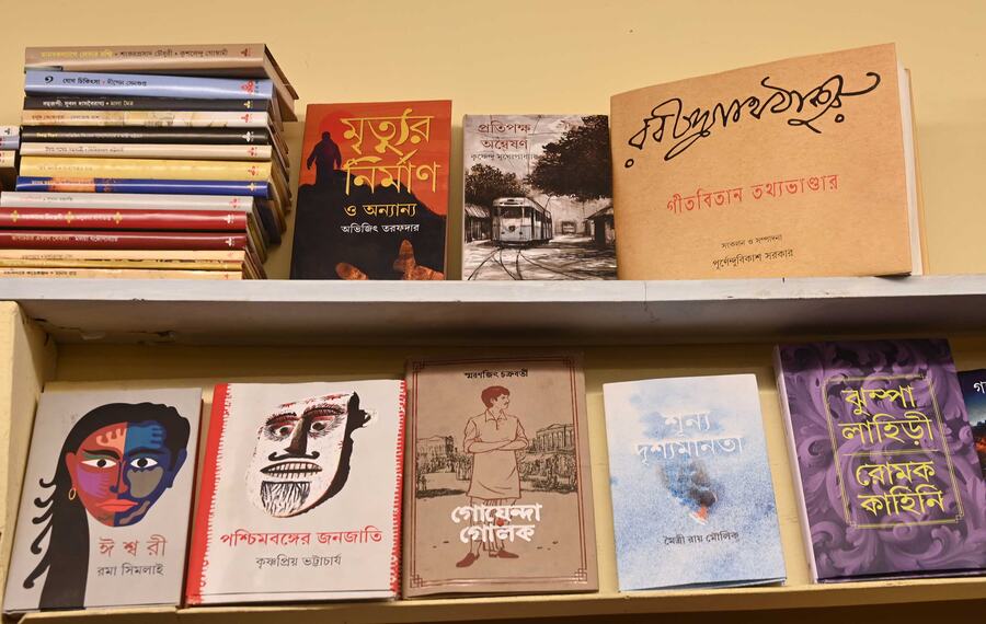 ‘Gitobitan Tathyabhandar’ — a research-backed detailed work on the songs by Rabindranath Tagore and details associated to them by, put together by Purnendu Bikash Sarkar, is a must-read for Tagore lovers