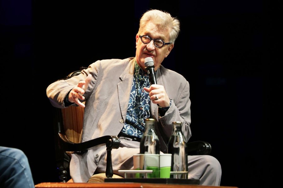 Wenders’ India trip is organised by Film Heritage Foundation in association with the Wim Wenders Stiftung (Wim Wenders Foundation).