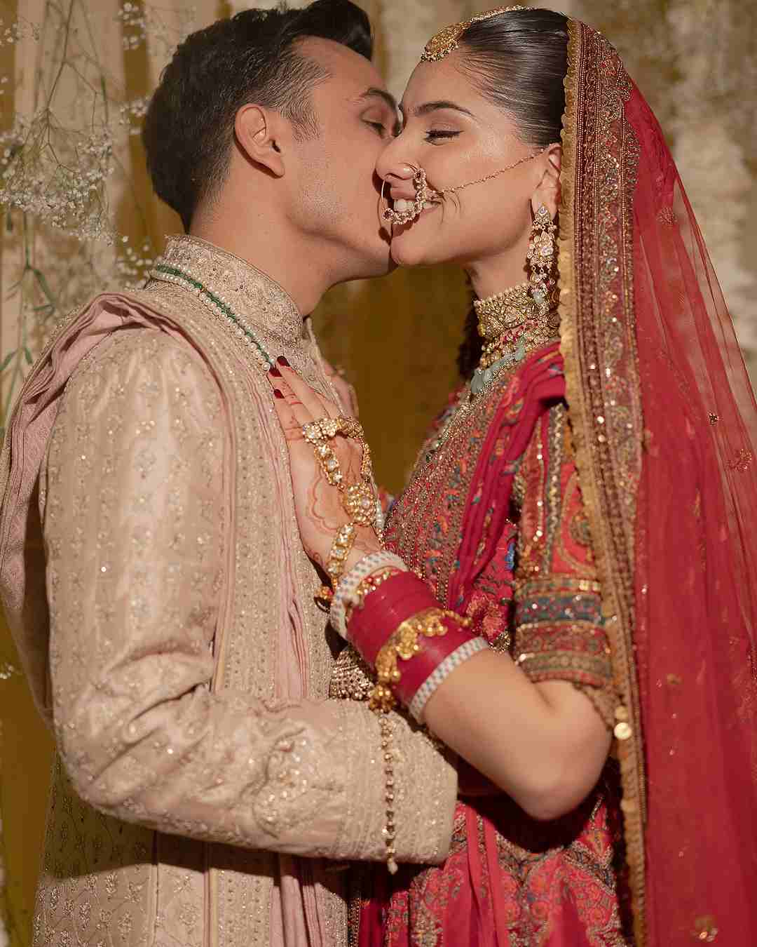 Anuv Jain has tied the knot with his longtime girlfriend Hridi Narang in a private ceremony.