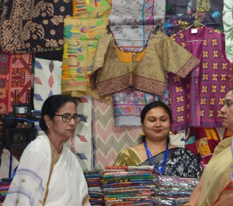 Chief minister Mamata Banerjee inaugurated ‘Banglar Haat’ at New Town near Biswa Bangla Convention Centre on Thursday