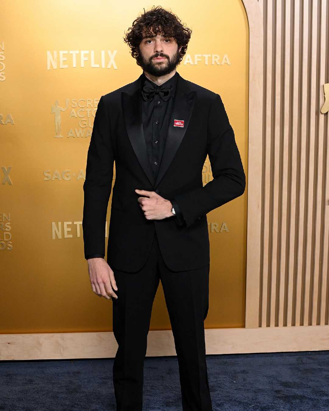 Noah Centineo, who also served as an ambassador for the ceremony, looked dapper in a Giorgio Armani black lapel tuxedo, paired with a classic black shirt and a bow tie.  