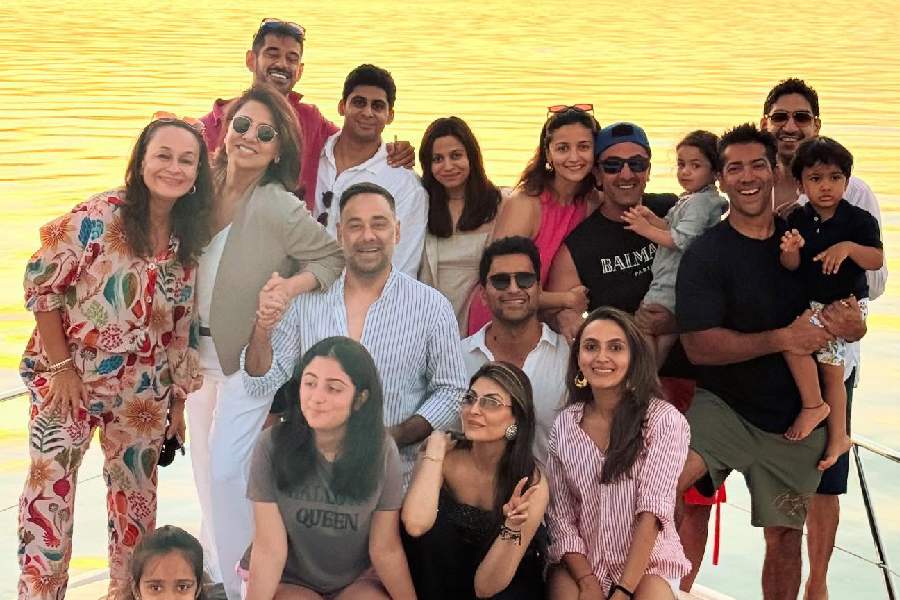 Alia Bhatt, Ranbir Kapoor, Raha and other members of Bhatt-Kapoor family enjoyed a cruise in Thailand