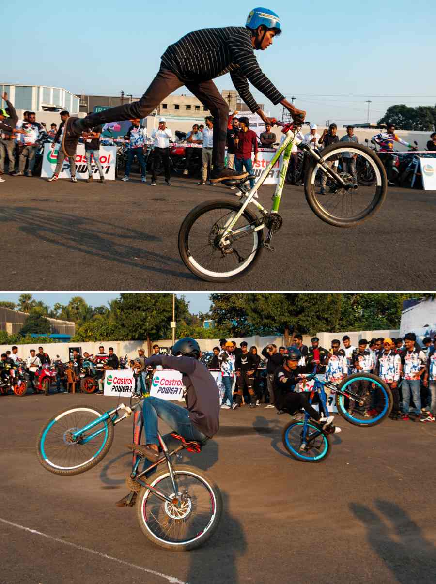 Before the real highlight of the day got underway, cyclists got the audience amped up with a stunt show. With the Xclusive Freestyle group taking centre stage to show off balancing skills, the cheers grew louder with every wheelie as the cyclist showed immense composure of coordination