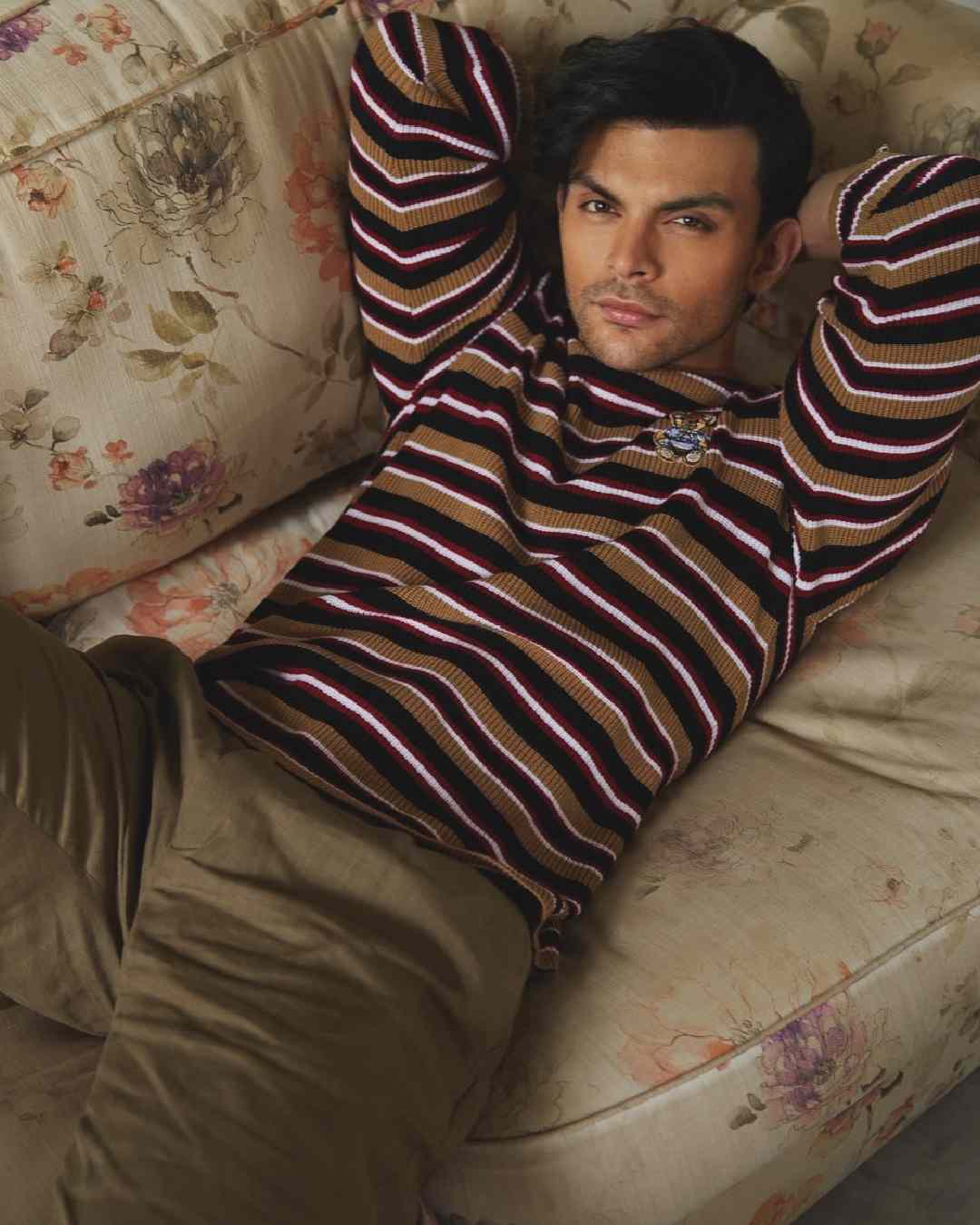 Veer Pahariya is the son of Mumbai-based business tycoon Sanjay Pahariya.