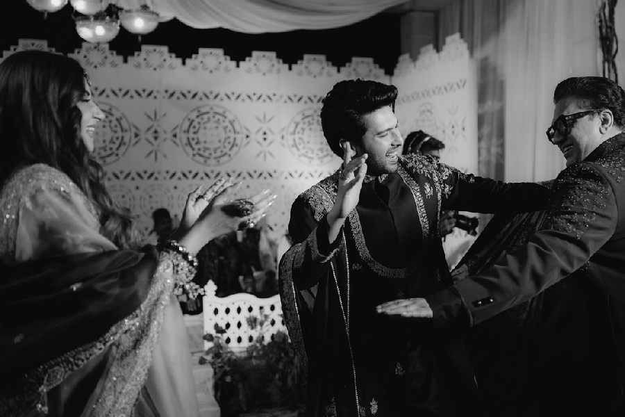 Armaan Malik and Aashna Shroff tied the knot in a close-knit ceremony. 