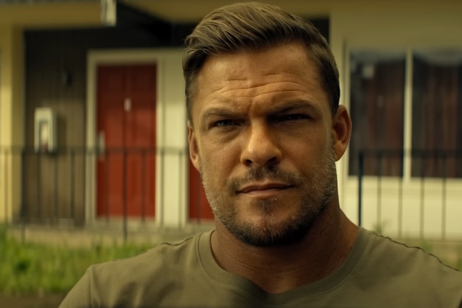 Alan Ritchson in the ‘Reacher’ Season 3 trailer.