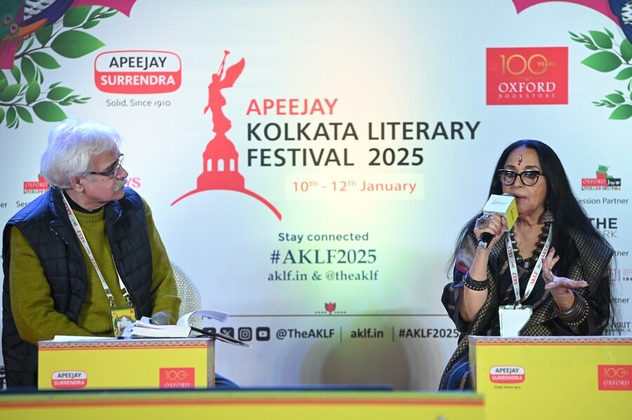 In a conversation with Vinay Sharma, Ila Arun offered a heartfelt glimpse into her debut autobiography ‘The Untold Story of Ila Arun: Parde Ke Peechhey’ on the inaugural day of the 16th edition of the Apeejay Kolkata Literary Festival. The book, which chronicles her life from childhood to the present, is an honest and compelling narrative of her successes and disappointments