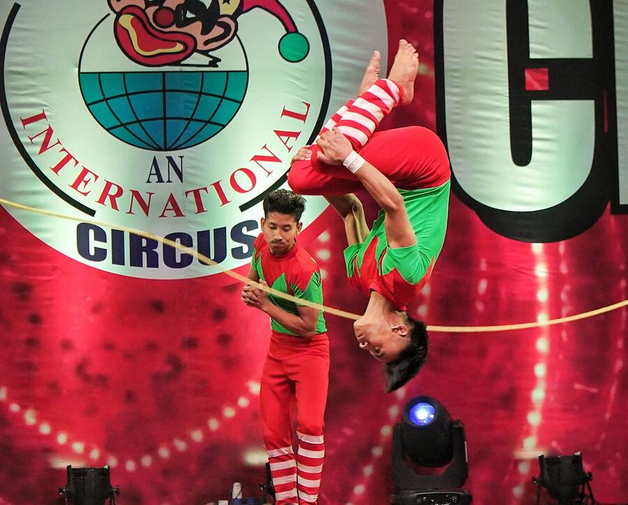 The acrobats also had the audience holding its breath with its amazing skipping skills 