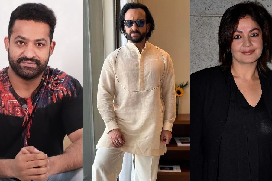 (L-R): Jr NTR, Saif Ali Khan Pooja Bhatt