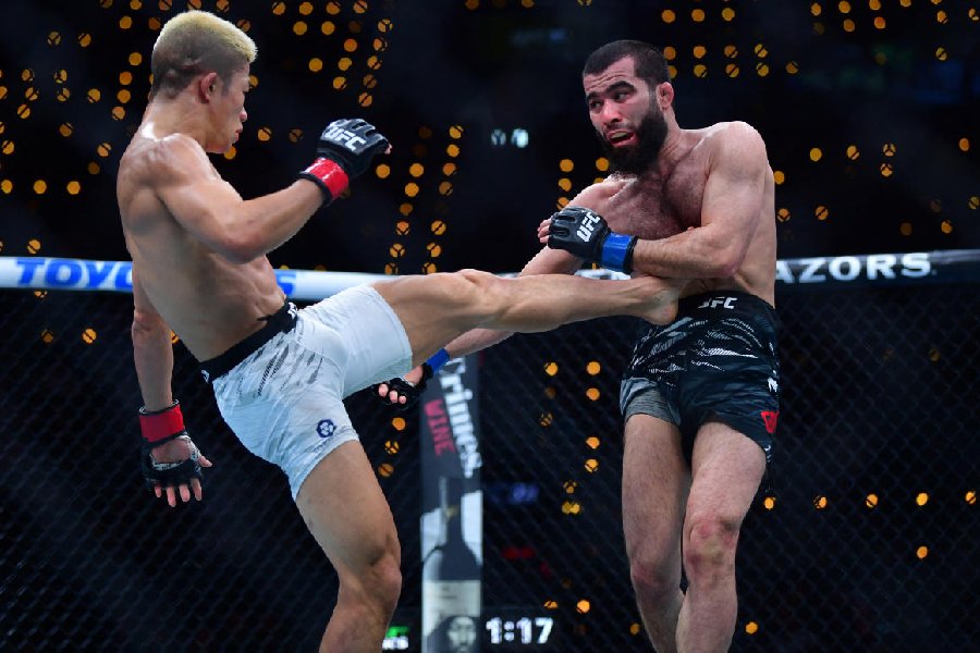 Japanese mixed martial artist Rinya Nakamura shared the octagon with Tajikistan's Muin Gafurov.