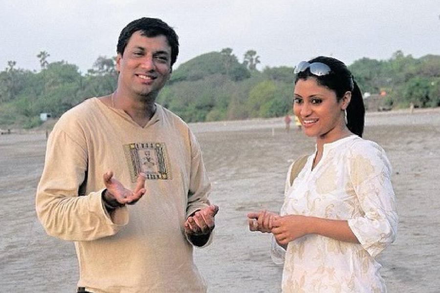 Actress Konkona Sensharma has shared behind-the-scenes pictures from the set of her first Hindi film Page 3 (2005) to celebrate 20 years of the Madhur Bhandarkar directorial.