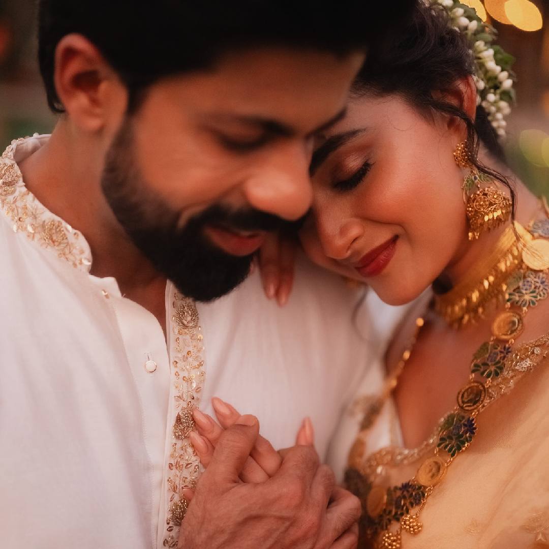 Baby John actress Keerthy Suresh, who tied the knot with longtime boyfriend Antony Thattil in Goa on December 12, 2024, has shared fresh pictures from their grand wedding festivities.