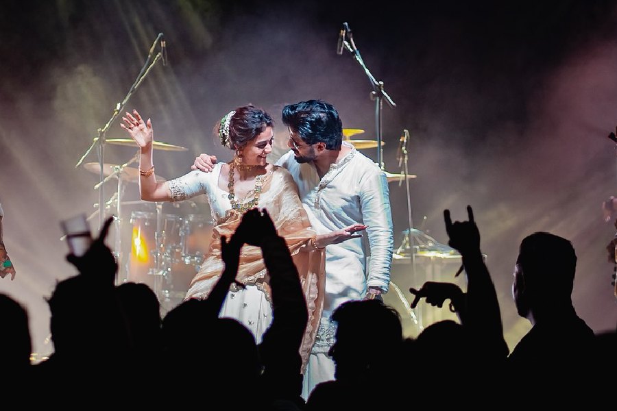 Keerthy Suresh and Antony Thattil celebrated the start of their new journey with music and dance.  